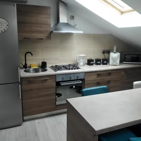 Apartment A. Einstein 9a *