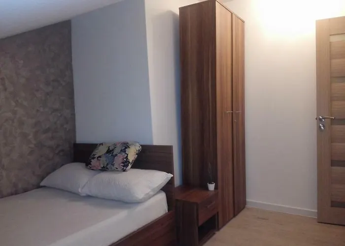 A. Einstein 9a * Cluj-Napoca